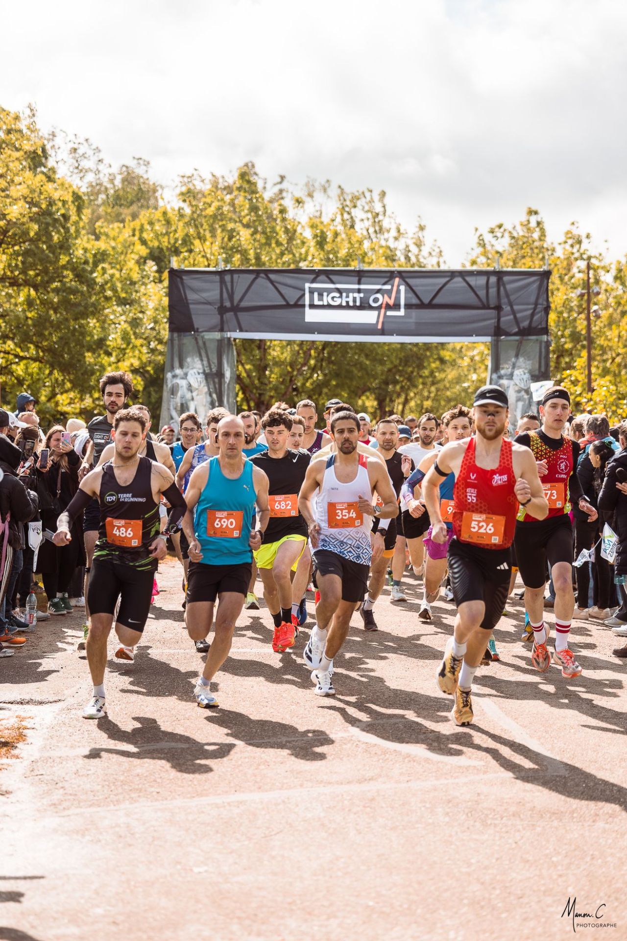 Départ du 10 KM* sous l'arche LIGHT ON, 2026